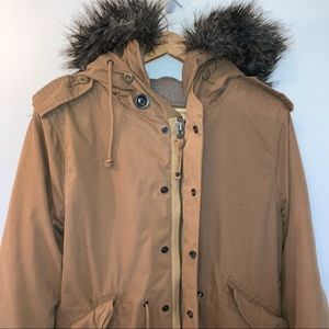 Aritzia TNA  Women Size L Coat Britannia Military Edition 49N 123 W Hood Lining